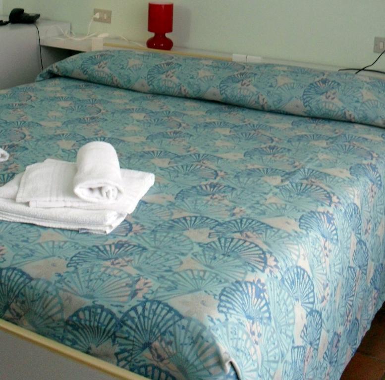 Albergo Residence Isotta Veruno Eksteriør bilde