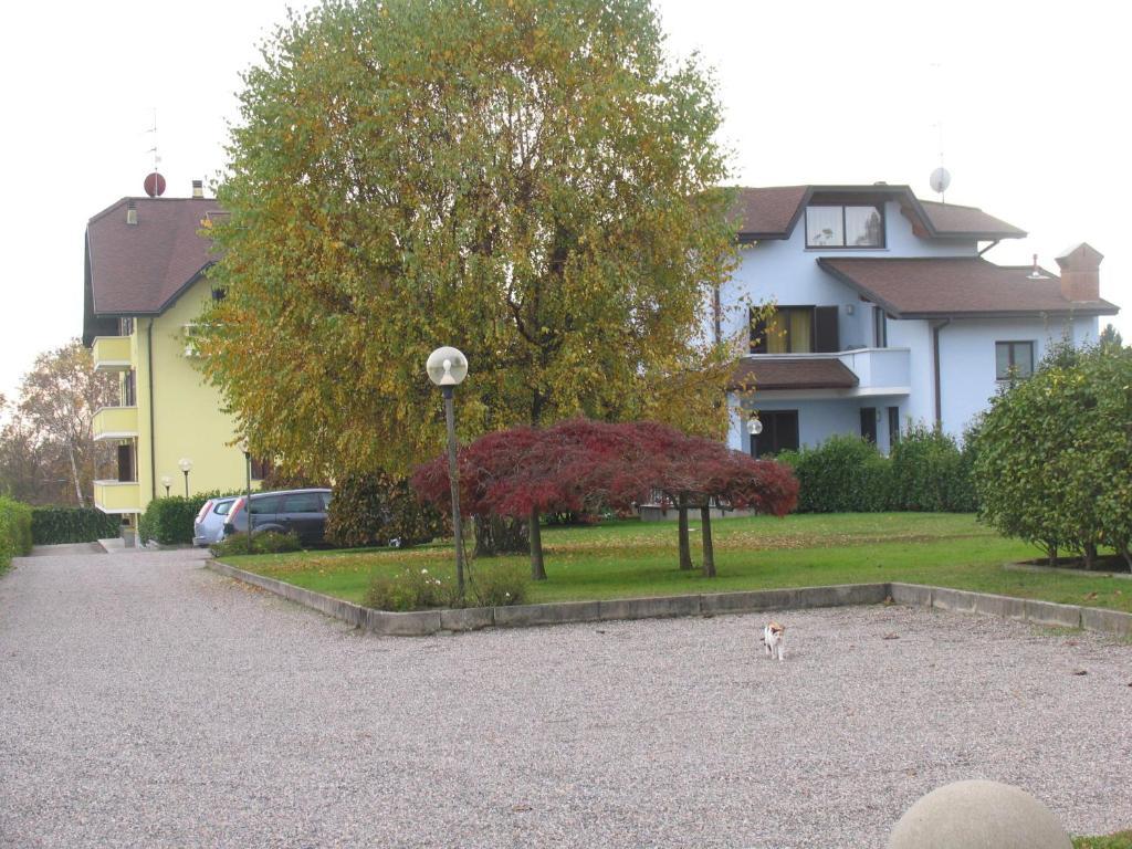 Albergo Residence Isotta Veruno Eksteriør bilde