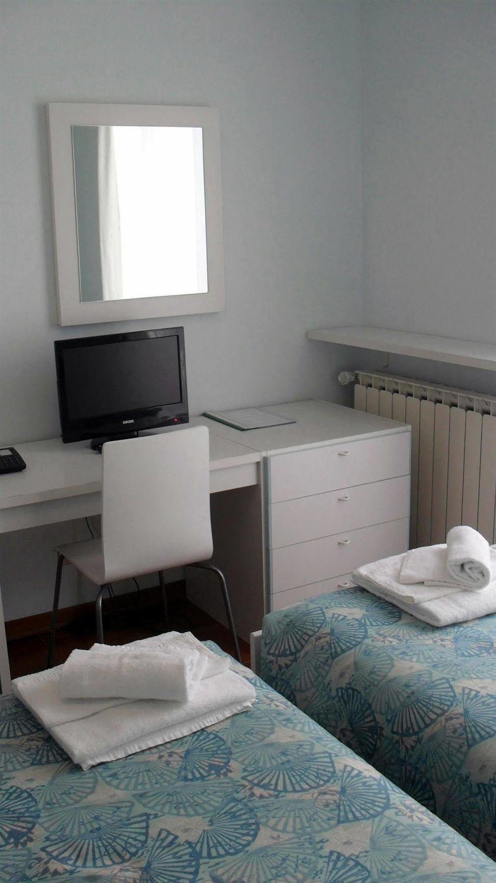 Albergo Residence Isotta Veruno Eksteriør bilde